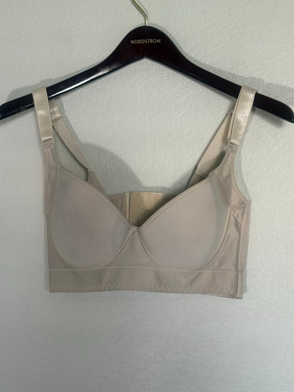 Women’s Nude Beige Longline Full Coverage Bra 36D Underwire Adjustable Straps